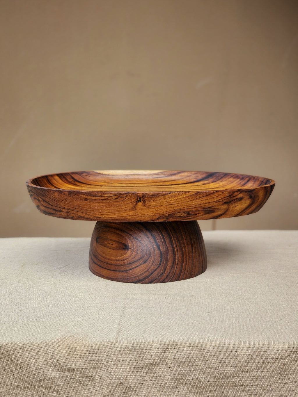 Oval Pedestal